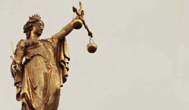 justitia-2597016_1280