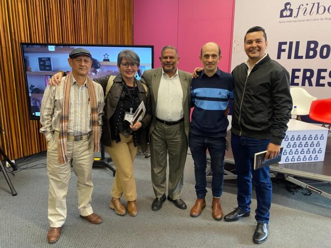 WhatsApp Image 2022-05-04 at 12.17.03 PM Seminario CDR FILBo 2022: tres miradas sobre el acto de escribir