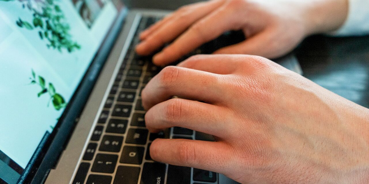 Taller sobre escrituras creativas en medios digitales